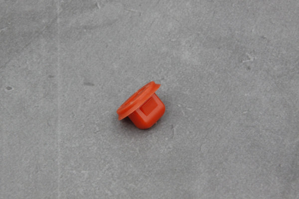 Retainer Clip Plug – 07147046376