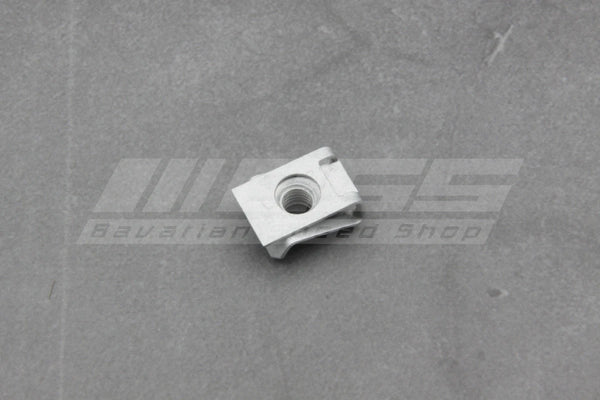 M5 Plug-In Nut – 46637651465