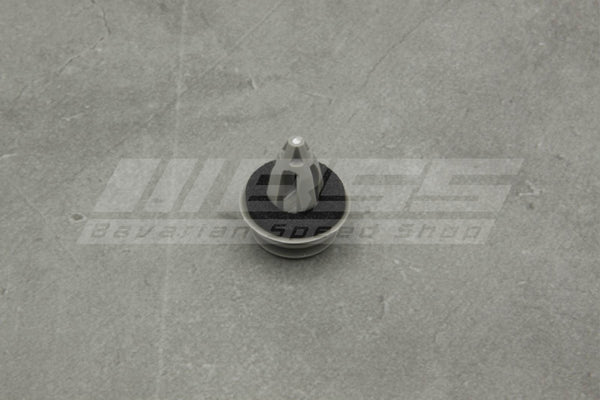 Trim Panel Clip with Seal - 51418224781