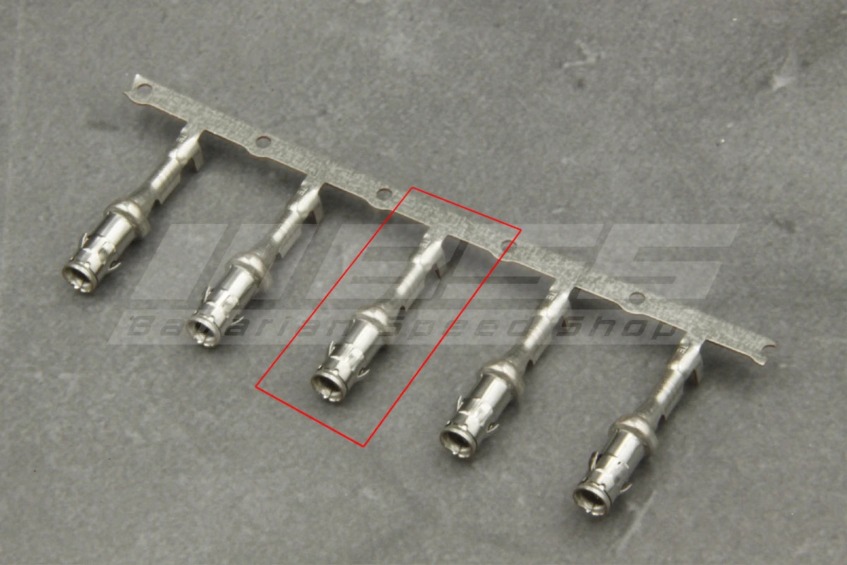 Genuine BMW 0.5-1.0MM Snap-In Receptacle / Straight (1pc) - 61131376202