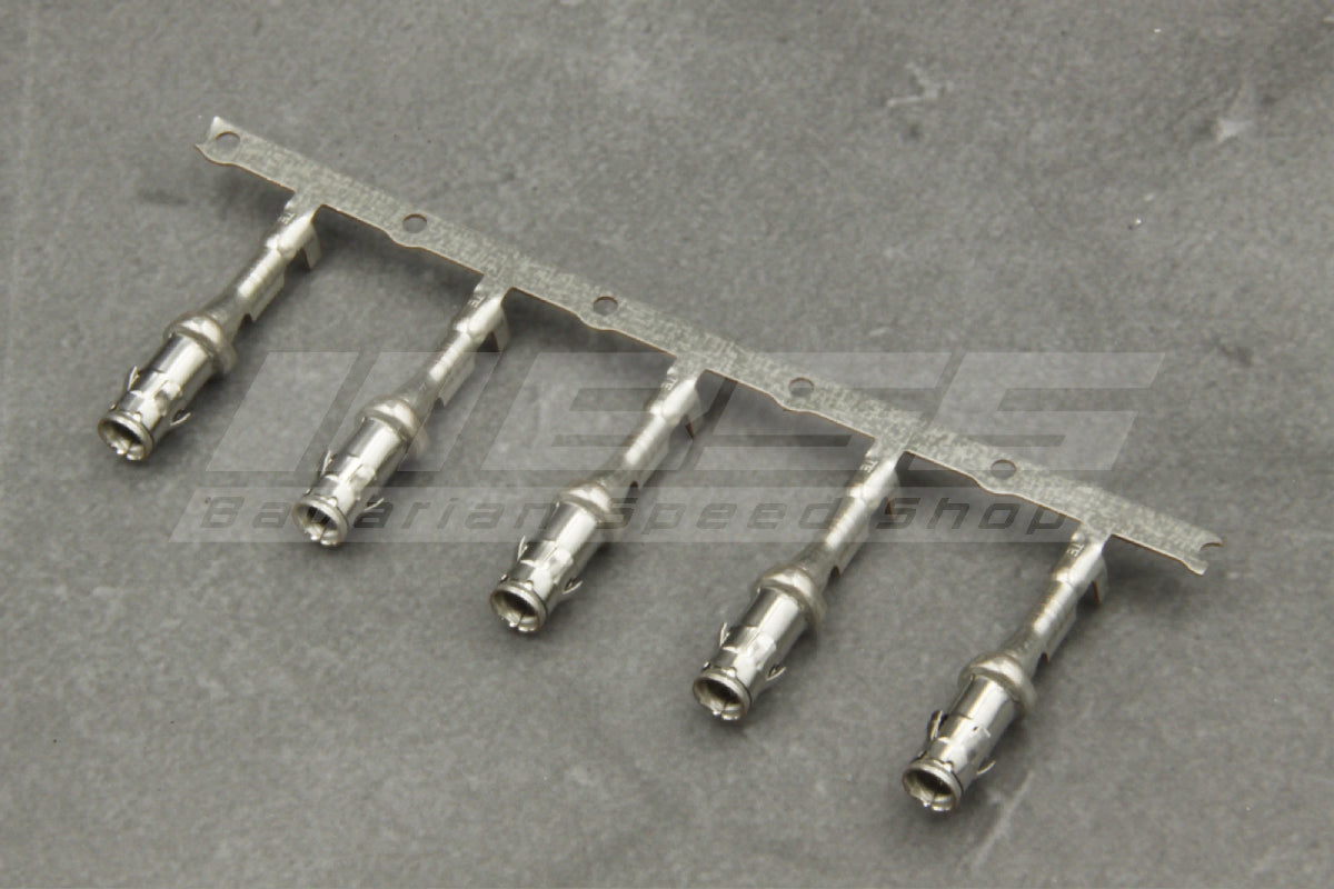 0.5-1.0MM Snap-In Receptacle / Straight - 61131376202