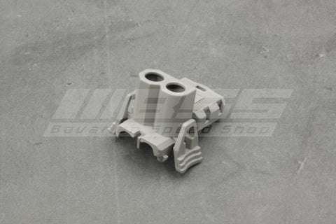 Plug Terminal Right Angle Grey – 61131378418