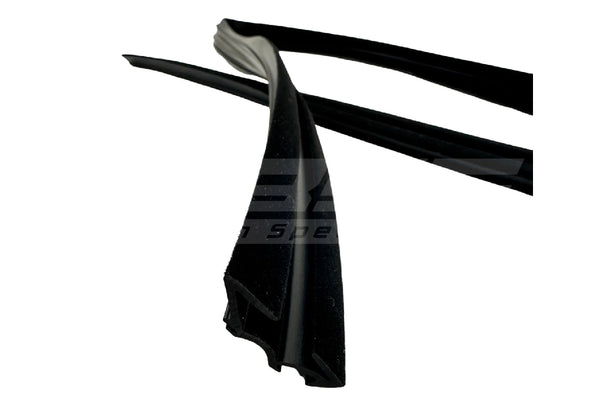 BMW E30 Coupe One-Piece Window Guide – RHS - 51321904782