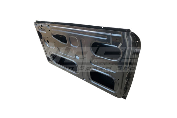 BMW 1502–2002 Front Door Assembly RH - 41511841046