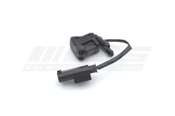 BMW Windshield Washer Heated Spray Nozzle for E39 - 61668361042