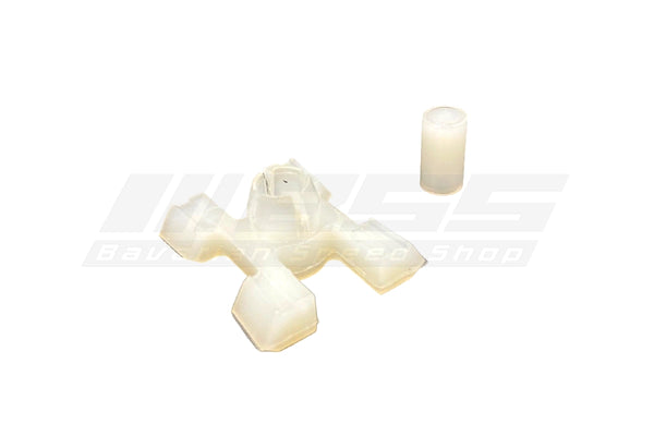 BMW 2002 Plastic Clip for Lower Side Trim - 51131816019