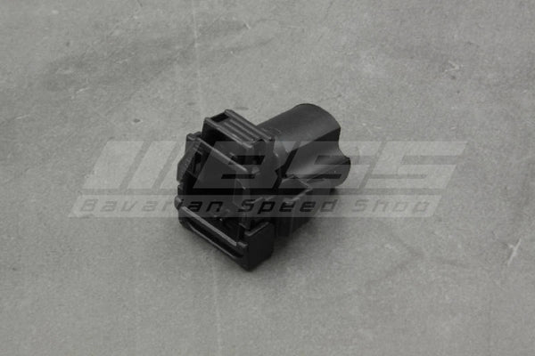 3 Pin Plug Terminal – 61131378410