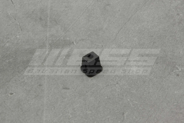 Expanding Nut - 63131378066