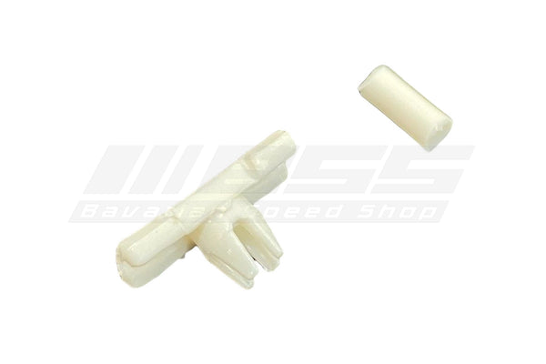 BMW 1502-2002 Late Model Tail Panel Trim Clip - 51131829651